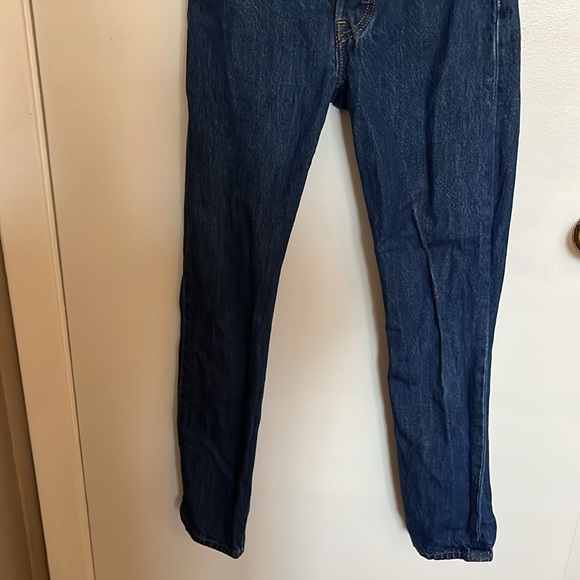 Levi’s 501 blue jeans size 23 length 30
Buttonfly
Straight leg - Picture 2 of 4